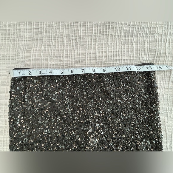 Alice and Olivia sequence mesh stretch skirt - Picture 4 of 8